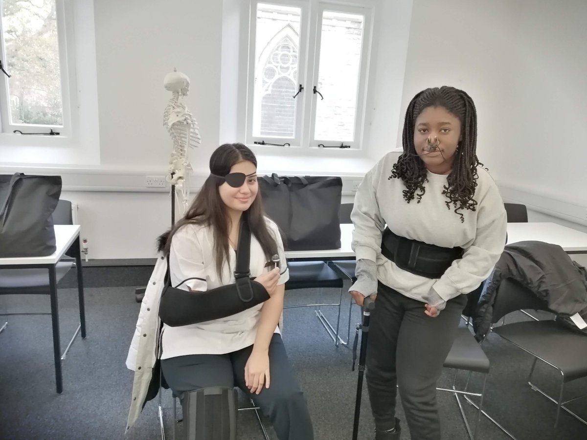 Matt_SimTech's tweet image. #SimTeam at @AECCUniversityC running through COPD, Hemiparesis and Kyphosis simulation with our diagnostic radiology students
#diagnosticradiology #agesimulation #medicalsimulation #patientempathy