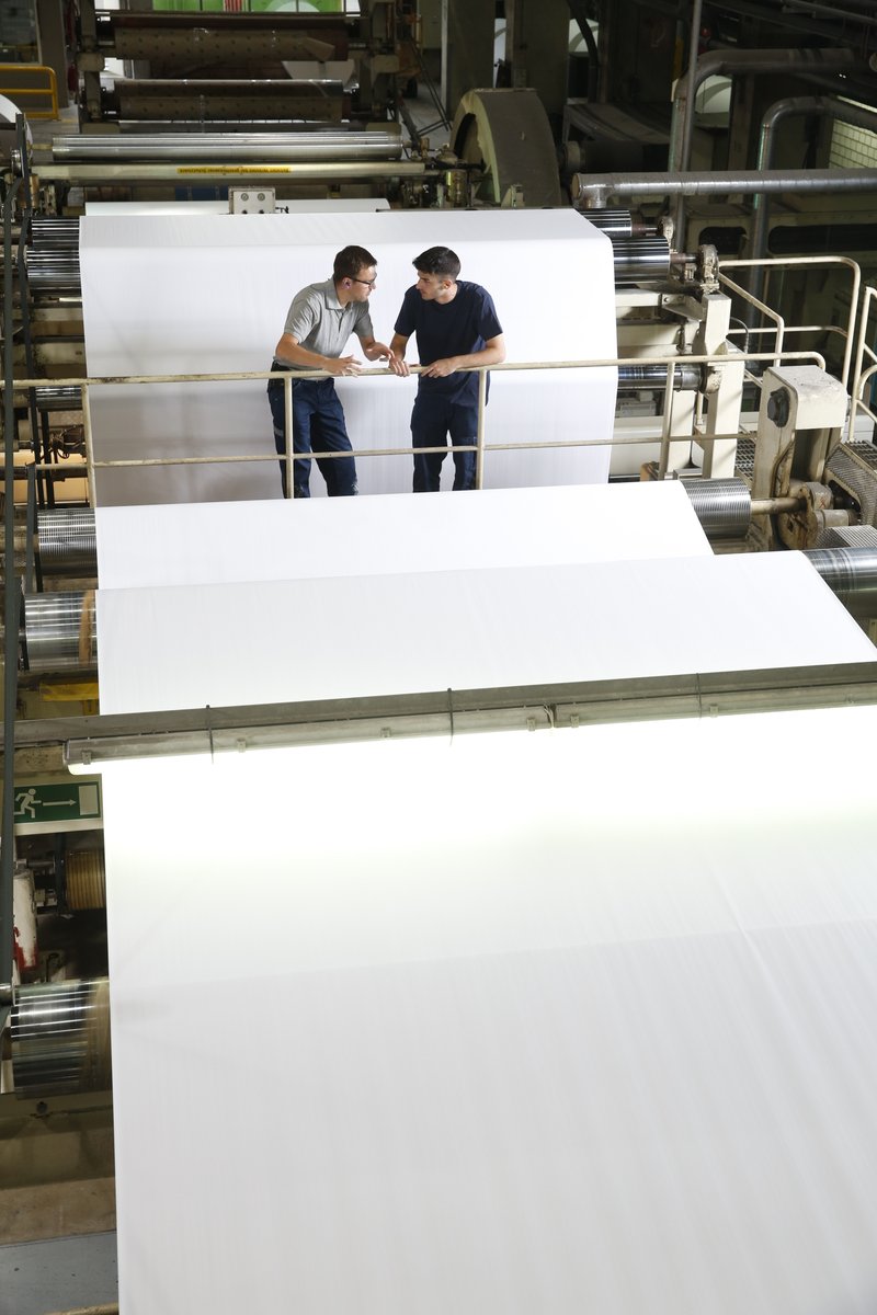 Aus Sicht des Verbandes DIE PAPIERINDUSTRIE wird die #Preisbremse bei #Strom und #Gas nicht bei den Unternehmen ankommen. Die Eintrittshürden für Beihilfen seien viel zu hoch angesetzt.
bit.ly/3j6D2JN
#Papier #Papierindustrie #Verpackungen #Druck #Verlage