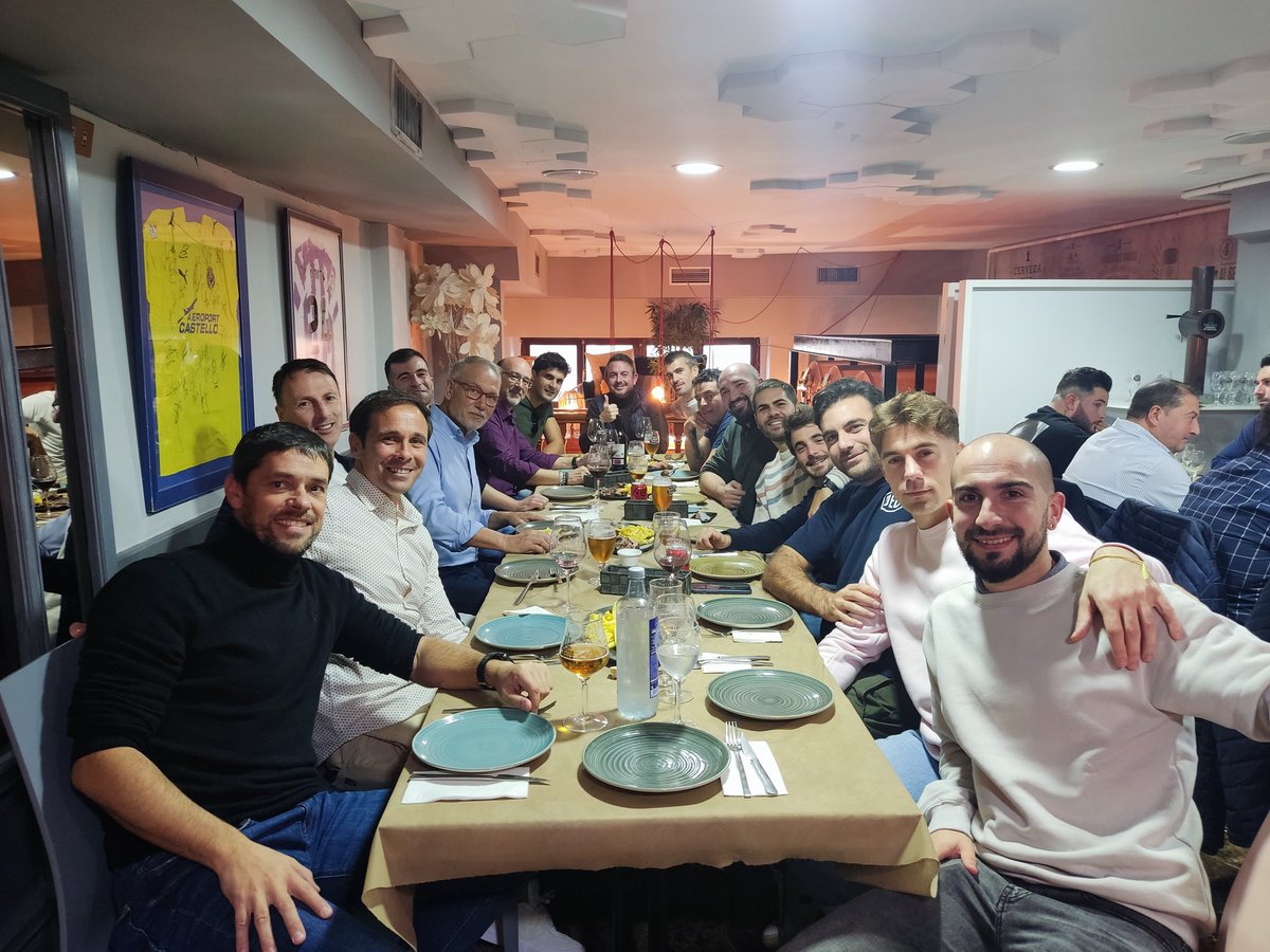 La clave de todo: ¡¡¡FAMILIA!!! Pero familia con integrantes preparados profesionalmente muy 🔝, gracias por estos años y los que quedan por vivir juntos.⚽⚽⚽😘