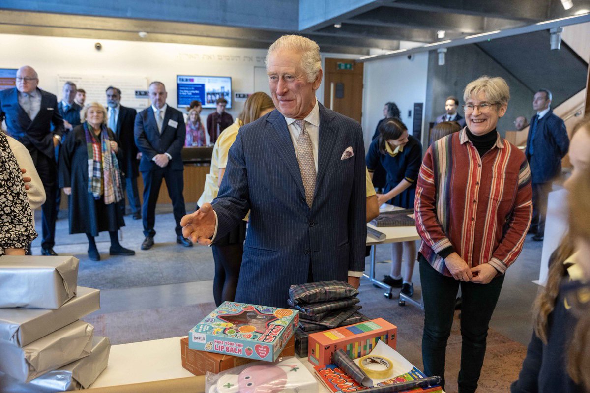 The Royal Family tweet media