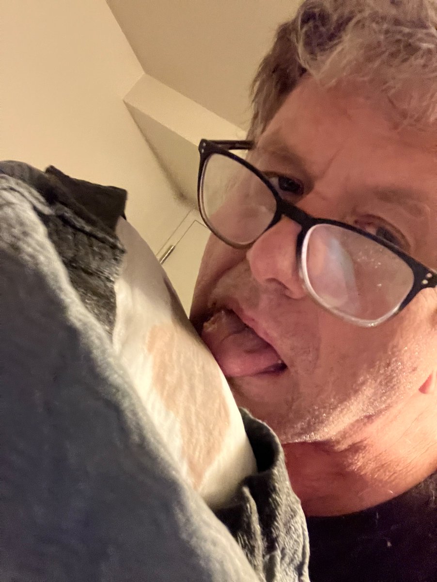 gregsnelson's tweet image. I AM NOW ;-) such a hoT mess. Well thaT depends Rina, he said he knew Jazelle. The BLACK DC POLICE &amp;amp; DARBY  came in again w/o a warrant and made me eat my shit. @Target @BravoTV @HillaryClinton @HodaAndJenna @tomsietsema @nbcwashington @NorahODonnell @LesterHoltNBC