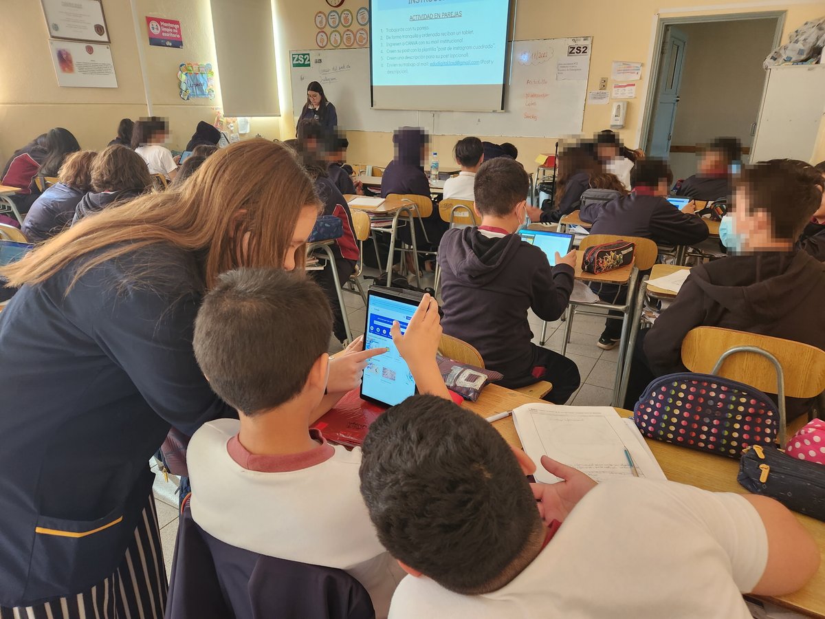 oped_uc's tweet photo. #Noticia: OPED de @Fac_EducacionUC va a la #escuela. Niñ@s de 6to básico trabajaron las "#fakenews" y crearon un perfil en #Instagram para educar a la comunidad @fcomuc @centre_uc @ceppe_uc @Cddoc_UC #Alfabetización #AMI #tecnologías #educación #innovación https://t.co/KIJQSqACSF https://t.co/hxCf5Ybl8b