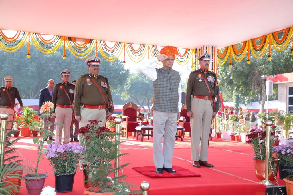 nityanandraibjp's tweet photo. आज दिल्ली पुलिस के प्रशिक्षु उपनिरीक्षकों के बैच संख्या-48 के पासिंग आउट परेड में सम्मलित हुआ।

इस पासिंग आउट परेड @DelhiPolice के आयुक्त, वरिष्ठ पुलिस अधिकारी गण तथा 368 प्रशिक्षु सम्मलित रहे। यह खुशी की बात है कि इनमें 109 महिला प्रशिक्षु भी शामिल हैं। सभी को मेरी शुभकामनाएं। https://t.co/cKVwEy4mZx