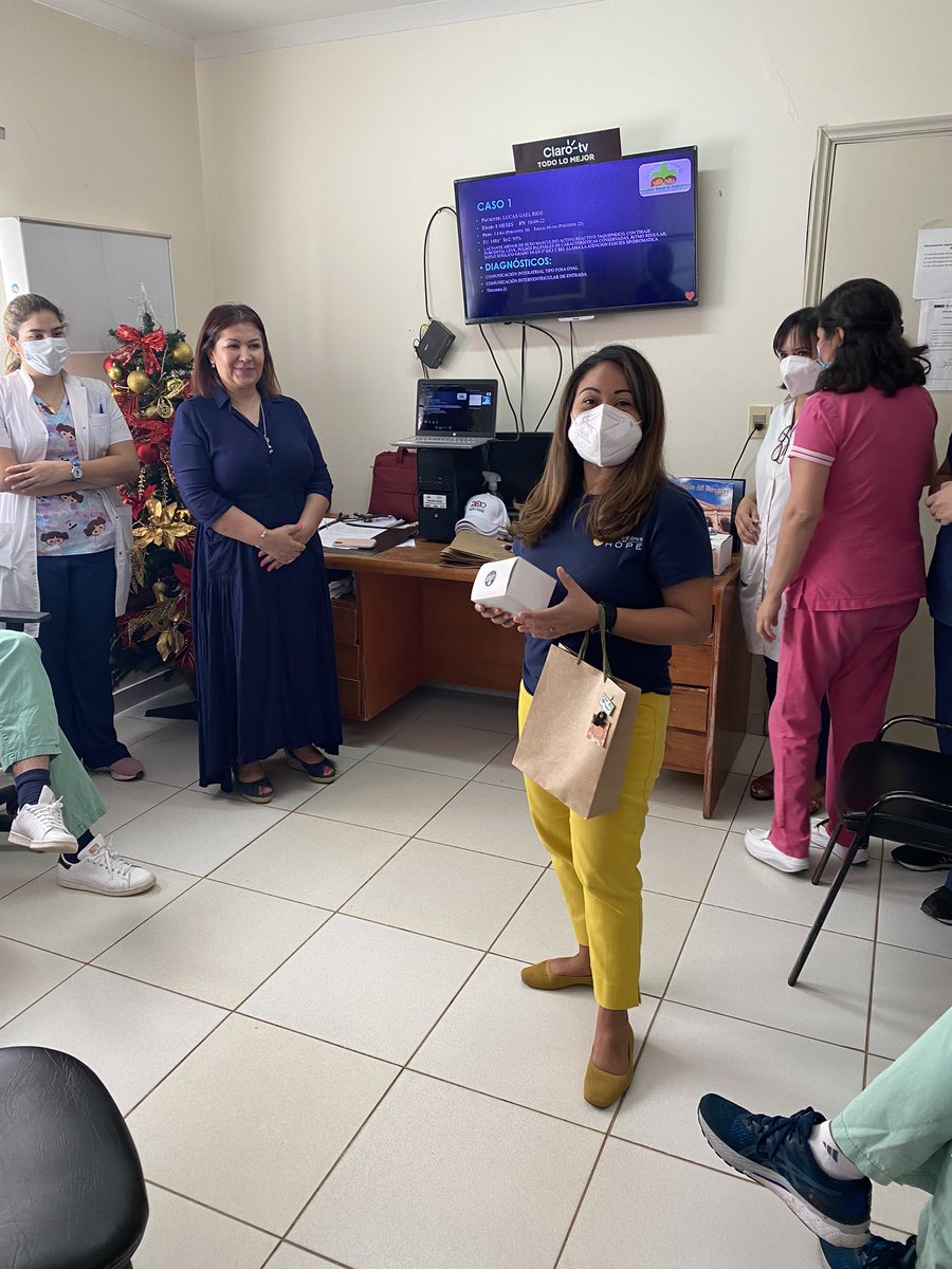 Gracias <a href="/SurgeonsofHope/">Surgeons of Hope</a> por esta brillante jornada de cirugías de cardiopatía congénita en el Hospital Pediátrico Niños de Acosta Ñu.