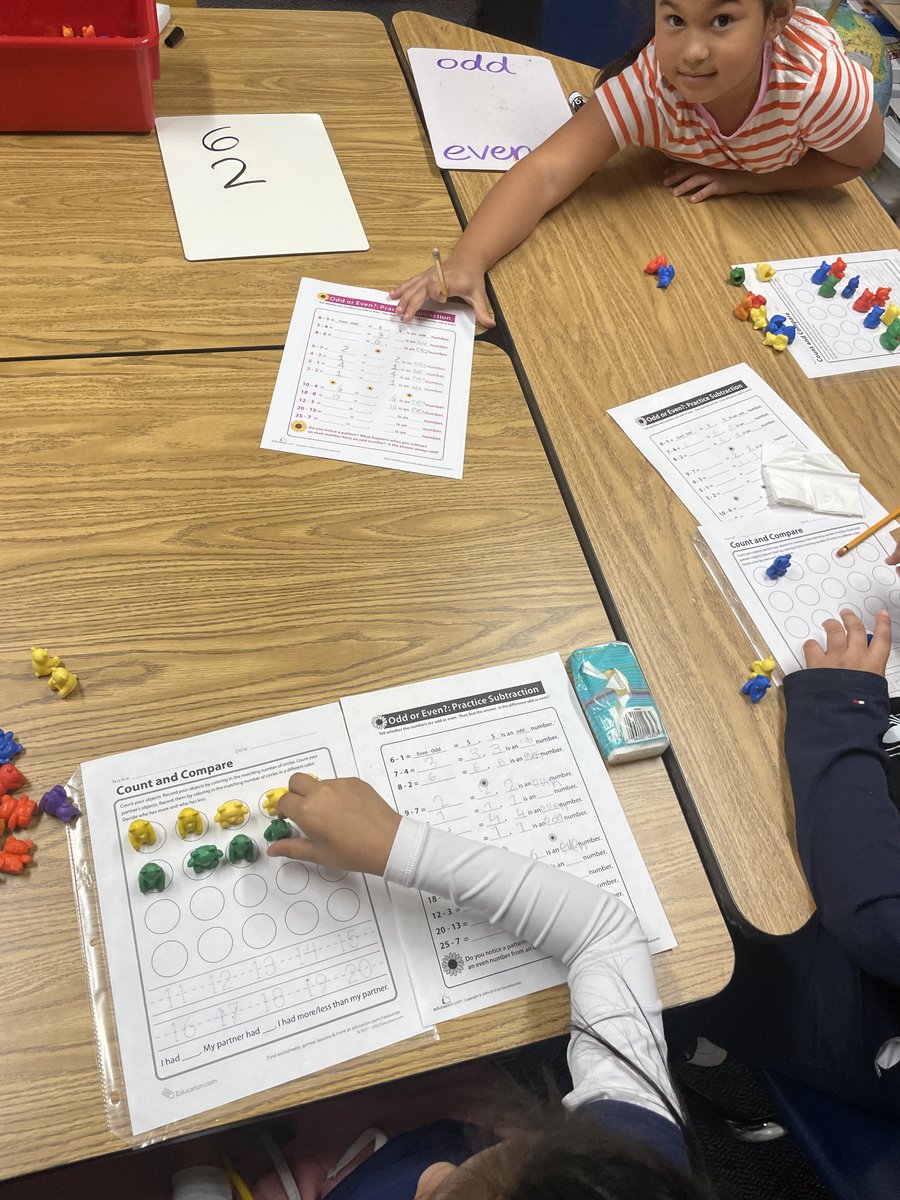 RachelGunaward1's tweet photo. Our #multilingual learners have been reviewing even and odd numbers in #2ndGrade ! ¡Nuestros estudiantes #multilingües han estado repasando números pares e impares! @MathRandolph @APS_ESOL @RandolphIBStars @RandolphStars @APSMath #APSisAwesome #MLL https://t.co/IciCNrZbHE