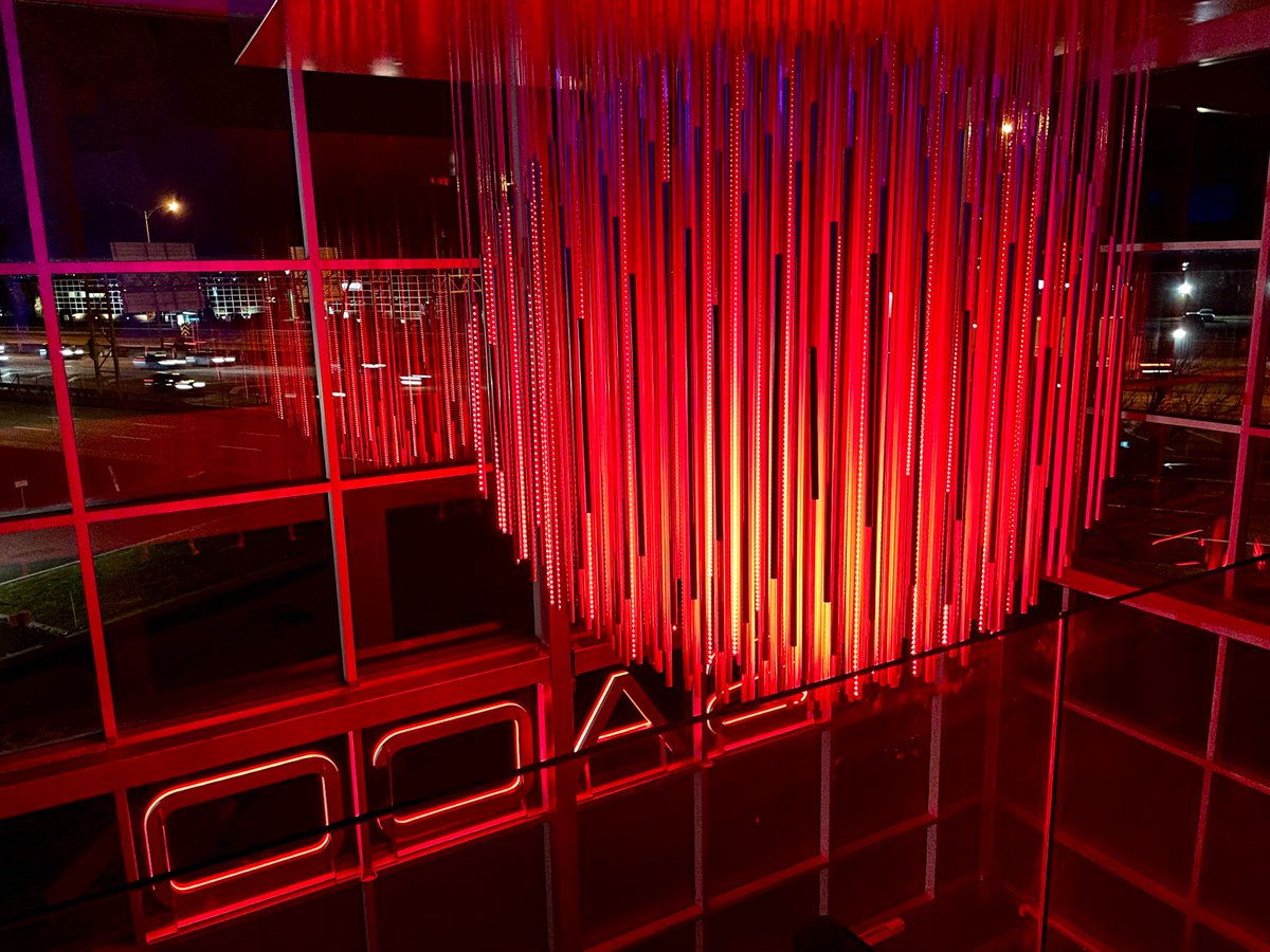 officialsaco's tweet photo. SACO Montréal 
.
.
.
#officialsaco #led #video #lighting #vstick #light #lighting #lightshow #leds #videoscreen #ledvideoscreen #screen #innovation #tech #technology #canada #montreal https://t.co/UipbjT4Vtz