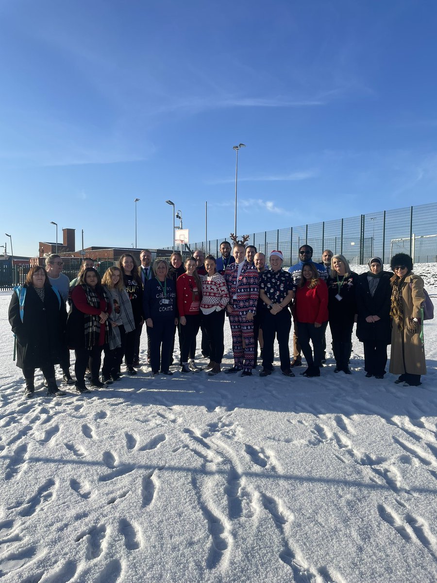 We wish all our students, parents, carers, staff and community a restful Christmas break and a very happy new year from all of us at LMHS 🎄🎅🏼 <a href="/JPather74/">Jess Pather</a> <a href="/AJRAllModCons/">Adrian Rogers</a> <a href="/Mr_SmithLMHS/">Andrew Smith</a> <a href="/Darbs87/">Thom Darby</a> <a href="/ChilternLT/">Chiltern Learning Trust - Bedfordshire</a> <a href="/MissChloe_Ward/">Chloë Ward</a>