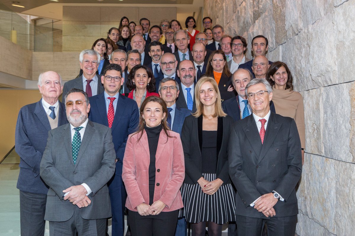 ¡Qué honor contar con este Patronato de lujo en <a href="/Fundacion_SERES/">Fundación SERES</a>! Muchas gracias por vuestro compromiso impulsando el valor de lo social. 👏