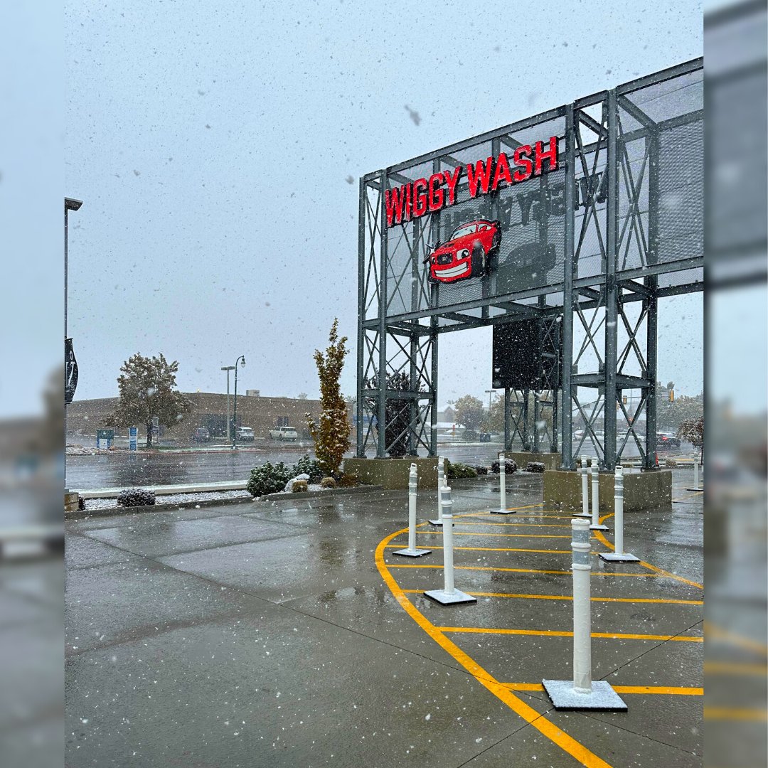 wiggywash's tweet photo. Winter begins early in Utah. ❄️ Wednesday, Nov. 2. https://t.co/eVfXYQpXjn