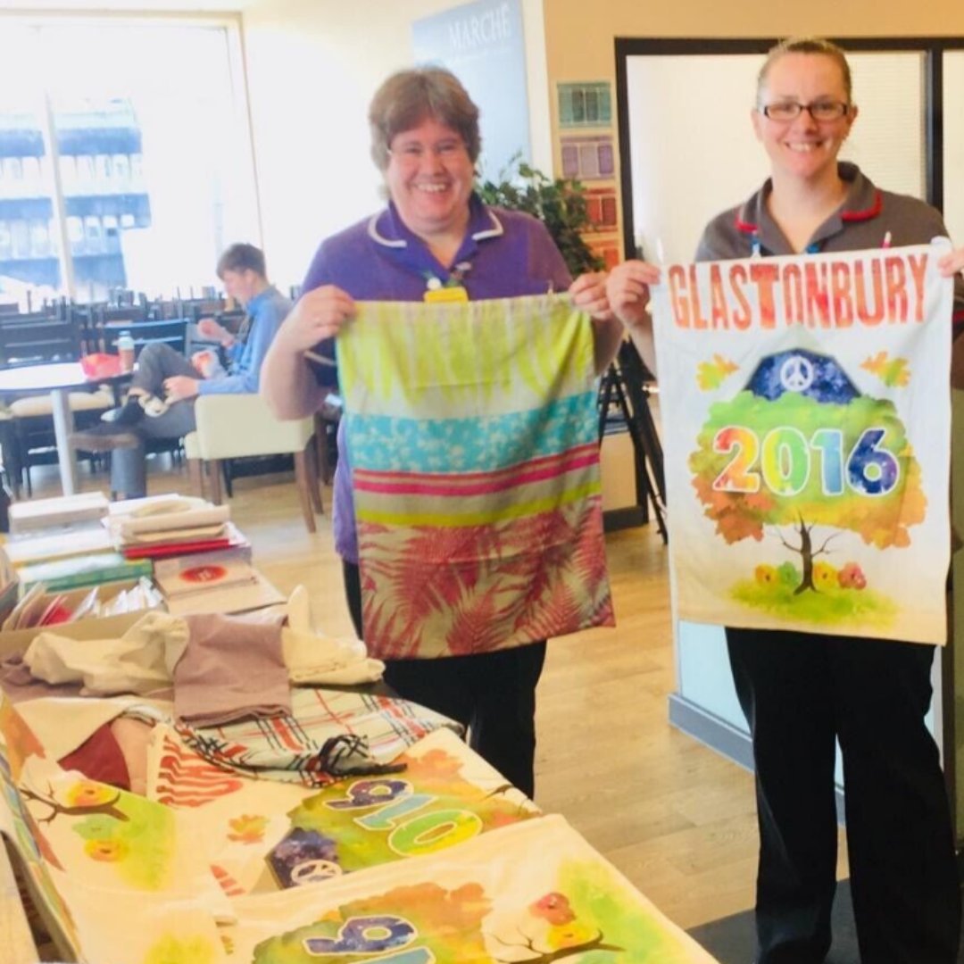 MusicSpaceBris's tweet photo. Holmes Groves Stitchers are auctioning off a Glastonbury Festival Tea Towel signed by Michael Eavis in aid of MusicSpace. 

The Group supported NHS Staff during the pandemic, stitching over 2,000 items from recycled donated Glastonbury 2016 tea towels.

https://t.co/Ywd6A0mEhn https://t.co/8xXSMMQ44g