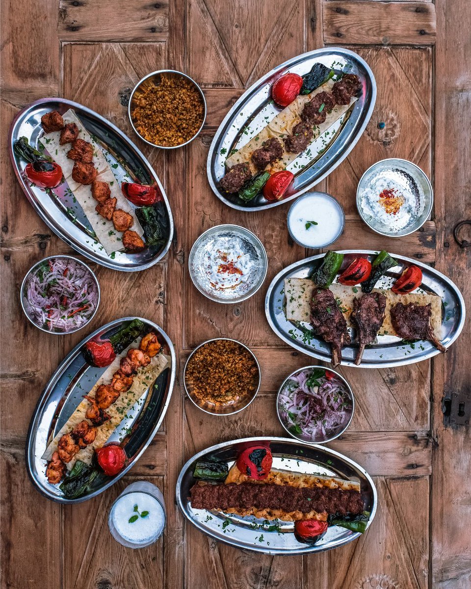 galeyanofficial's tweet photo. Geleneksel Türk mutfağı lezzetleri... Galeyan'da en sevdiğiniz yemeklerin harika bir kombinasyonu sizi bekliyor. Unutulmaz bir deneyim için masanızı rezerve etmeyi unutmayın.

#galeyanrestaurant #sultanahmetrestaurant #sultanahmet #istanbul #turkishfood #traditional #experience https://t.co/WnrjmJSZY0