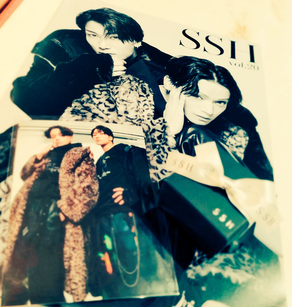 k29216's tweet photo. お洋服の格好良さを引き出す着方、見せ方を感じるお写真たち素敵でした。モデルのお二人の持つ魅力もお二人ならではで格好良さに直視できないくらい💭購入したお洋服たちどうやって着ようかな〜?って楽しみです #SSH #SSH20 https://t.co/e6yp5n5eho