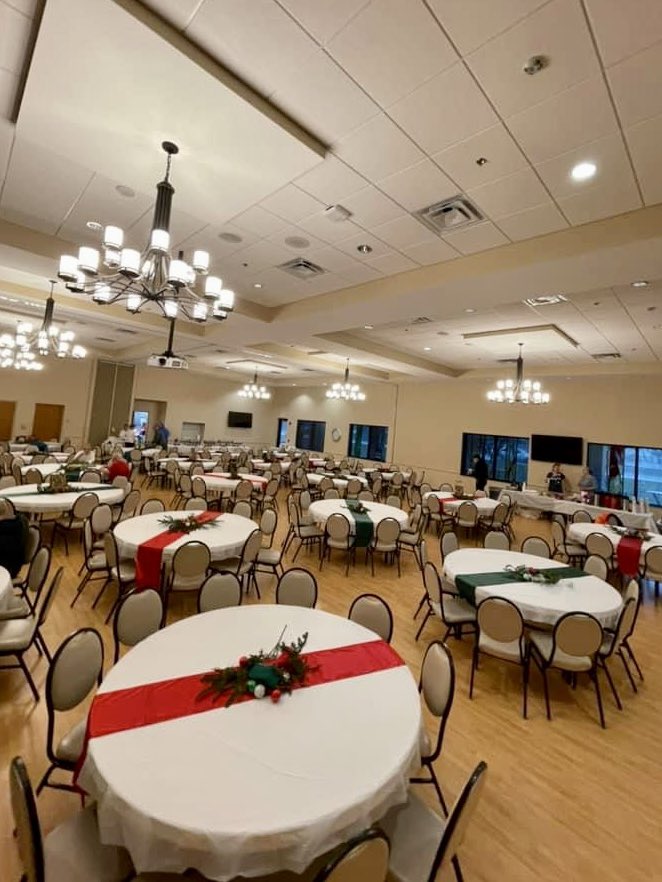 Greater6970's tweet image. #isitfun On Thursday 12/15, the #rotaryclubofgreatergainesville had the privilege and a LOT of FUN that morning preparing and setting up for the VA's Homeless Veterans Holiday Luncheon. #serviceaboveself #wearegreater6970 #rotary #rotaryinternational #rotaryclub #rotarylife