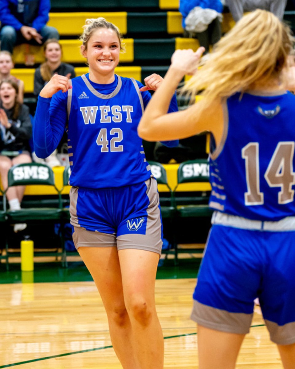 Smiling cuz it’s GAME DAY! Last one of 2022. Come out and support your Owls as we take on Mill Valley! 
JV - 4:00pm 
Varsity - 5:30pm 
C-team - 7:00pm 
#UnfinishedBusiness