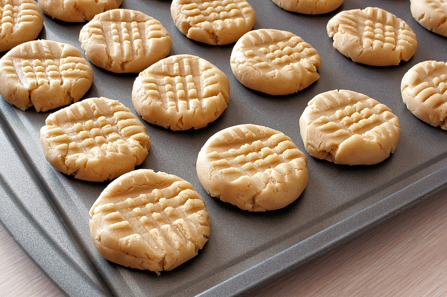 partyexcuse's tweet photo. Dec 18 is Bake Cookies Day !
Happy #BakeCookiesDay #NationalBakeCookiesDay 
#holidayseason https://t.co/v5fTdUVT5O