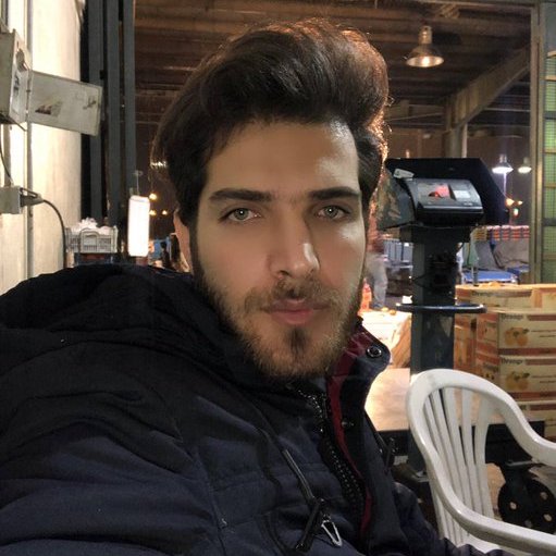 خیلی #فوری 

#ارسالی:
«شما را بخدا صدای #حسن_فیروزی باشید. تحت فشار و شکنجه میخوان بکشنش؛

امروز حسن فیروزی را از سلول انفرادی #زندان_اوین به مکان نامعلومی منتقل کرده اند
حسن بشدت شکنجه شده بنا به اخباری که از زندان رسیده دست و صورت حسن بشدت مجروح بوده و کبود شده بود.
حسن تحت/۱