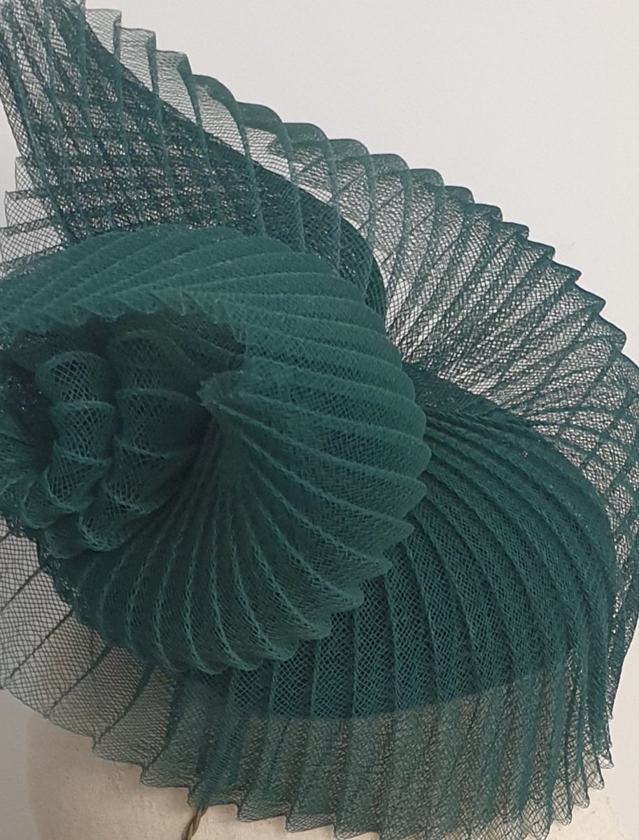 #detailoftheday a crin confection in teal. Available @favourbrookwomenswear

#greenhat #handmade #madeinbritain