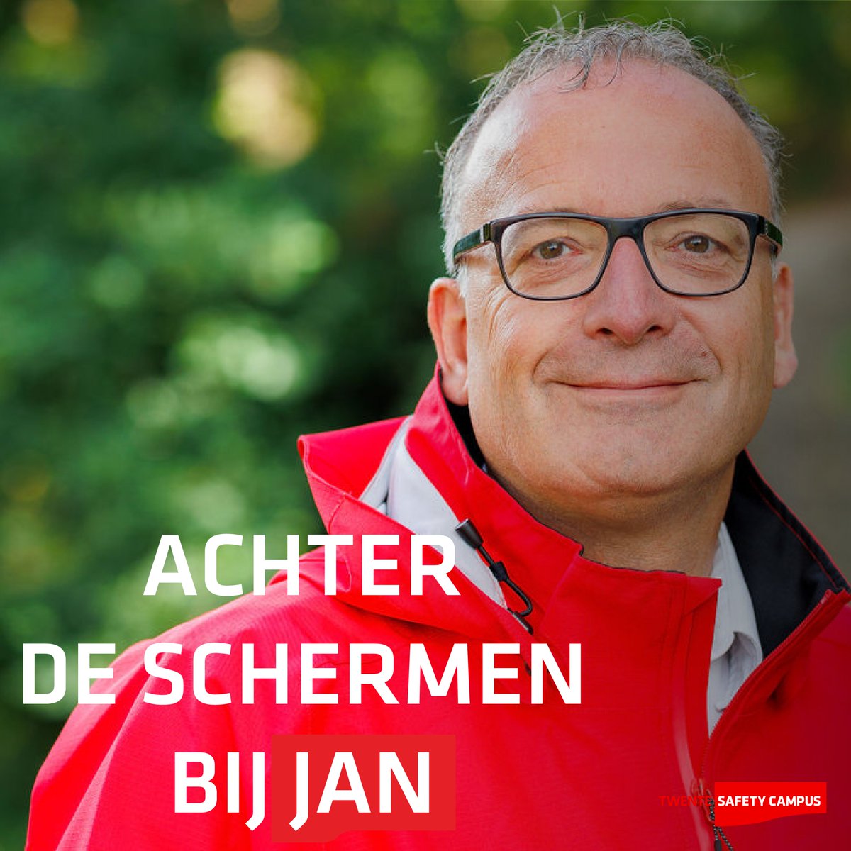 We laten je kennismaken met de mensen achter de schermen en werkzaamheden die ze op onze campus uitvoeren. Een van hen is Jan Terhalle, bedrijfsleider van <a href="/TRONED1/">TRONED</a>, Officier van Dienst en al 1⃣3⃣ jaar werkzaam bij ons. Lees het verhaal op onze site 👉🏻 bit.ly/3jblAUJ.