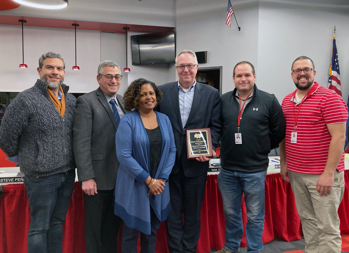 At its meeting last night, the Board of Education presented Superintendent of Schools Robert Pritchard, Ed.D. with a plaque in appreciation of his 7.5 years of service to SOCSD. 
Thank you, Dr. Pritchard! We wish you the very best in your retirement.