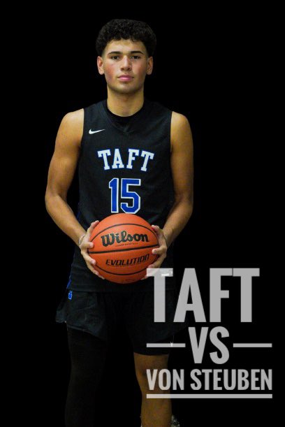 GAME DAY! 
Taft is at home vs Von Steuben tonight

JV- 5pm
Varsity- 7pm 

#stayhungry #stayhumble 🦅🏀
