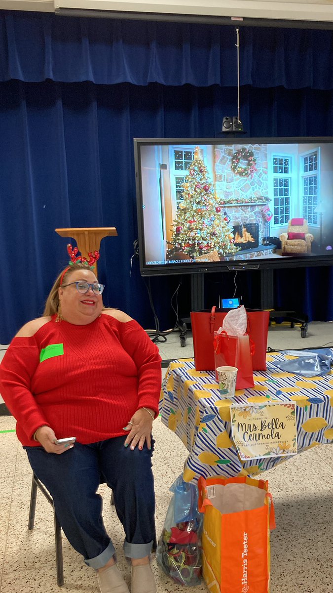 So grateful to have our Bella interpreting for our Family Coffee Hour! <a href="/GuilfordEle/">Guilford Elementary School</a> <a href="/BelindaMCermola/">Belinda Cermola</a>