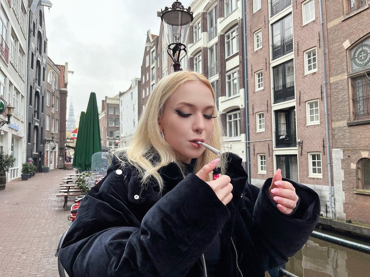 TW Pornstars - Vera Jarw. Twitter. Amsterdam, I’m in love! ️ Follow my