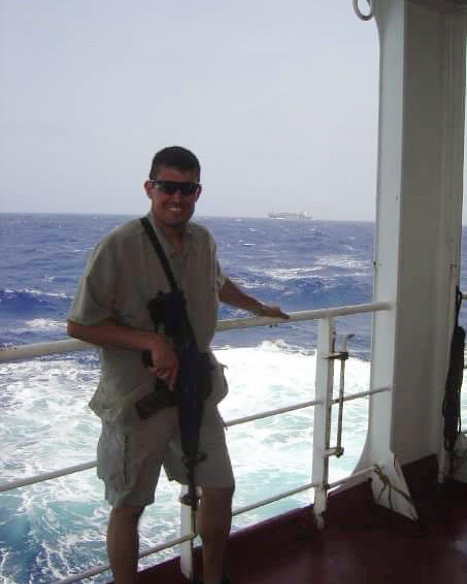 hmcrem's tweet photo. I want Kris Paronto back on Twitter.  #13hours
Never forget #Benghazi #tanto #ChristopherStevens, #SeanSmith, #TyroneWoods #GlenDoherty
Rest In Peace Warriors. 
@elonmusk 

#KrisParonto👇👇👇👇 https://t.co/MPFfhstPUi