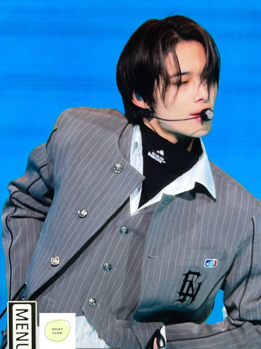 내가 진짜 남자한테 이런말 안하는데
난 진짜 나이많은남자가 진짜 싫은데
난 정말 미성년자가 좋은데
내가 니시무라리키 너만은. 1년전보다 1년후가 좀 더 궁금하다
이거 진짜 업계포상이야