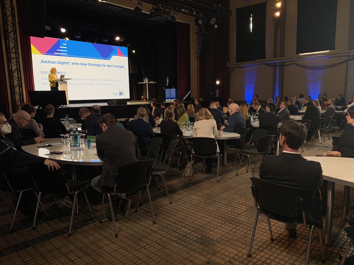 digitaledoerfer's tweet image. Im Rahmen des Projektes Digitale Dörfer Sachsen war unser Team diese Woche in Dresden auf dem „forum sachsen digital“. Dabei konnten wir uns vernetzen und austauschen. @FraunhoferIESE