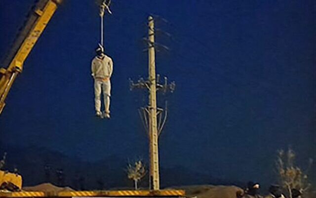 ciudadano_bol's tweet photo. #RIPAmir 23 years old soccer player Amir-Nasr Azaban was executed by the #terrorist regime of #Iran, his “crime” was protesting against woman’s assassinations by the “moral police”
But you are worried about #Qatar2022
@fifaworldcup_es https://t.co/4A8G8PnD2M
