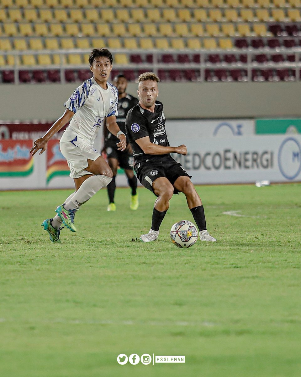 PSSleman's tweet image. Potret dari laga malam hari ini.

#PSS #UnityForOurGlory #PSSvsPSIS #PSSday