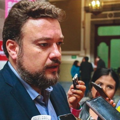 <a href="/agarciapedroche/">Armando García Pedroche</a>, presidente del <a href="/CCSJPuebla/">Consejo Ciudadano Puebla</a>  manifestó a <a href="/IvanMercadoNews/">IVAN MERCADO</a> que se reconoce la disposición del gobernador <a href="/SergioSalomonC/">Sergio Salomón</a>  para que se aborde la seguridad pública como un tema prioritario porque es una persona caracterizada por el diálogo abierto, sensato y abierto