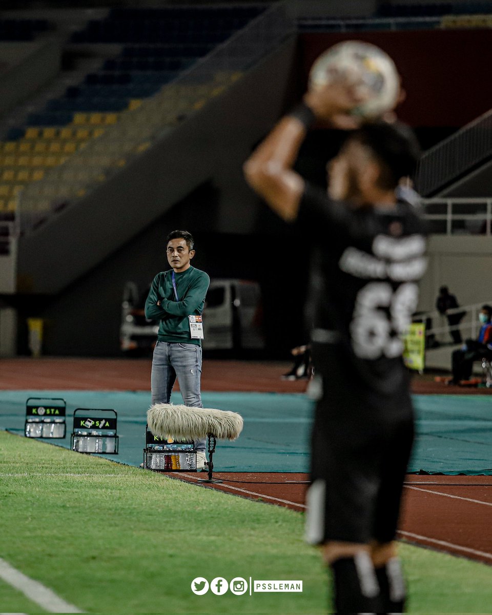 PSSleman's tweet image. Potret dari laga malam hari ini.

#PSS #UnityForOurGlory #PSSvsPSIS #PSSday
