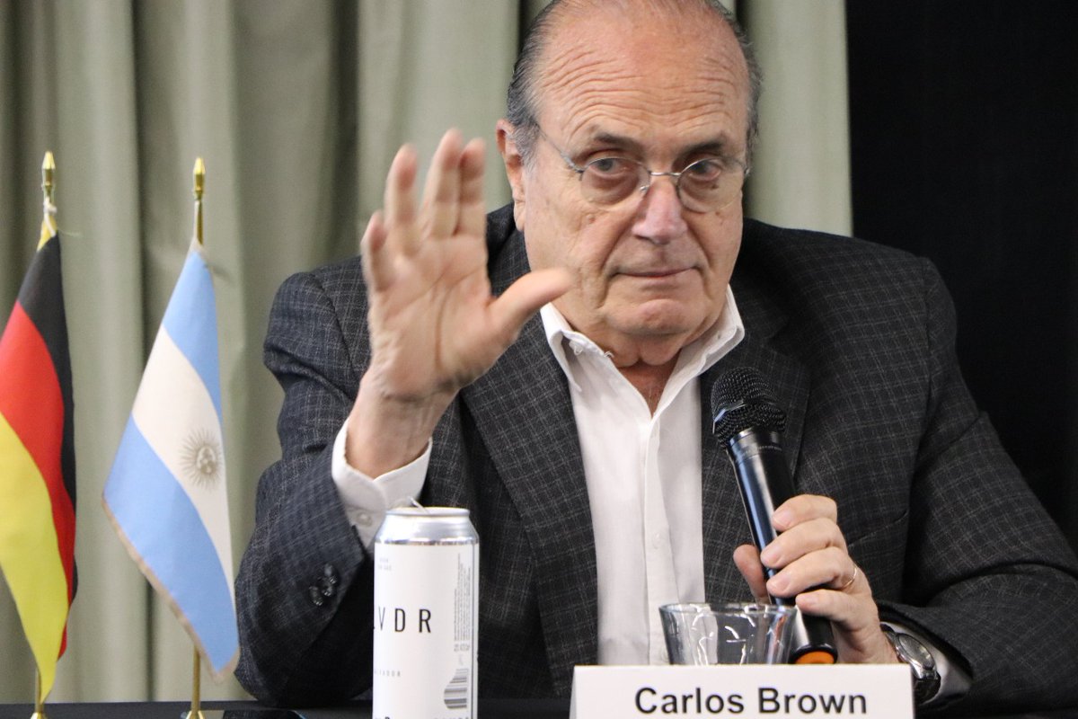 JoaquinCabral86's tweet photo. #AcepMisiones Presente Mesa Nacional @acepnacional @KAS_Argentina: Segunda jornada, panel de lujo con @gmmarangoni  @TatoBrown, con la moderación de @rogeliomallea. @OscarEnsinck @HectorGriffini @negromacdonald @MatiasSebely @a_mpal @juanchimaidana1 https://t.co/hi3DIqoGQR