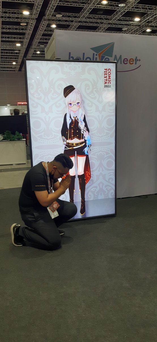 damon_tham's tweet photo. Ready for Comic Fiesta lets gooooooooo @airaniiofifteen @takanashikiara @watsonameliaEN @kobokanaeru https://t.co/WVcufPqrlk