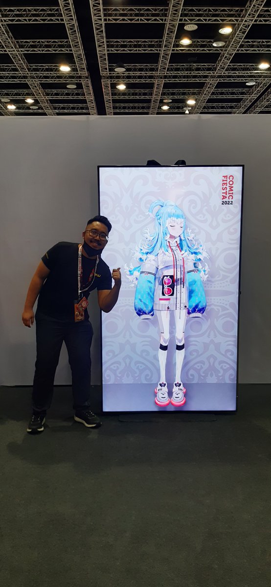 damon_tham's tweet photo. Ready for Comic Fiesta lets gooooooooo @airaniiofifteen @takanashikiara @watsonameliaEN @kobokanaeru https://t.co/WVcufPqrlk