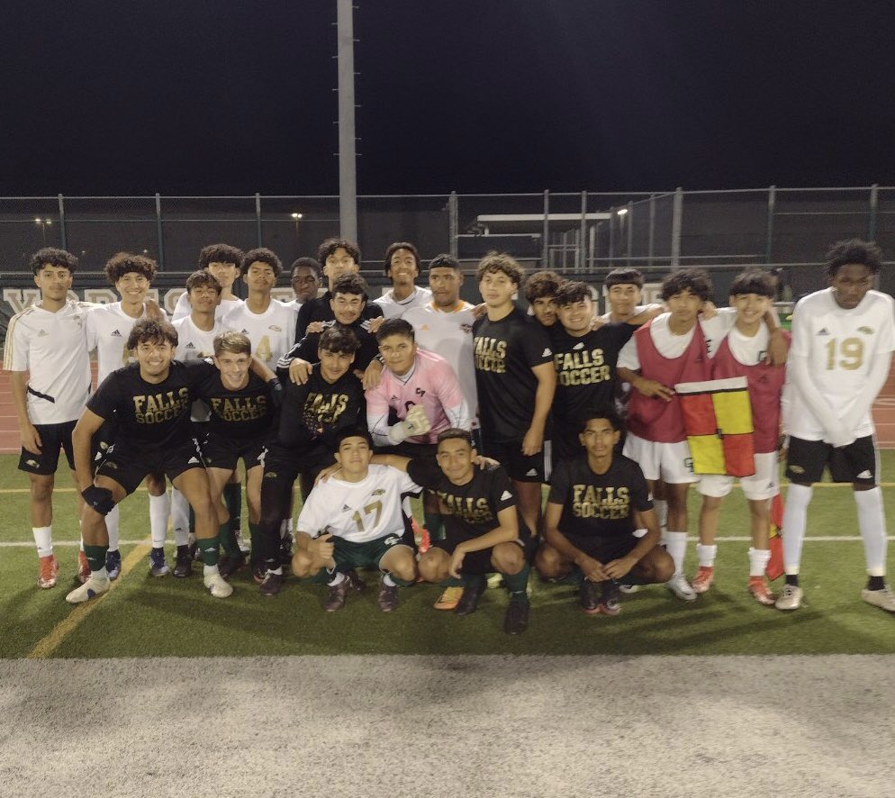 1 of our favorite traditions of the Falls soccer program is our annual "Soccer Night Out". It's a special night to gather players past &amp; present.

In addition to our current players, it was awesome to have over 50 alumni &amp; Falls OG David Hughes on campus last night. 
#weareone