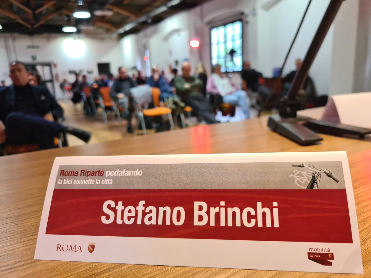 Oggi abbiamo parlato di ciclabilità insieme alle associazioni. Redigiamo il Biciplan come piano direttore del PUMS e andiamo avanti sullo sviluppo della mobilità sostenibile