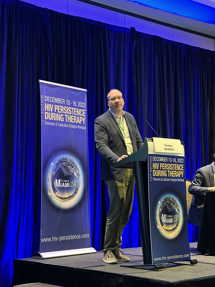 DAREtoCureHIV's tweet photo. Last day of #MiamiPersistence and a great presentation from A/Prof Tim Henrich @UCSFMedicine on the challenges in identification and immune targeting of #HIV-infected cells https://t.co/EUQas8BPo2