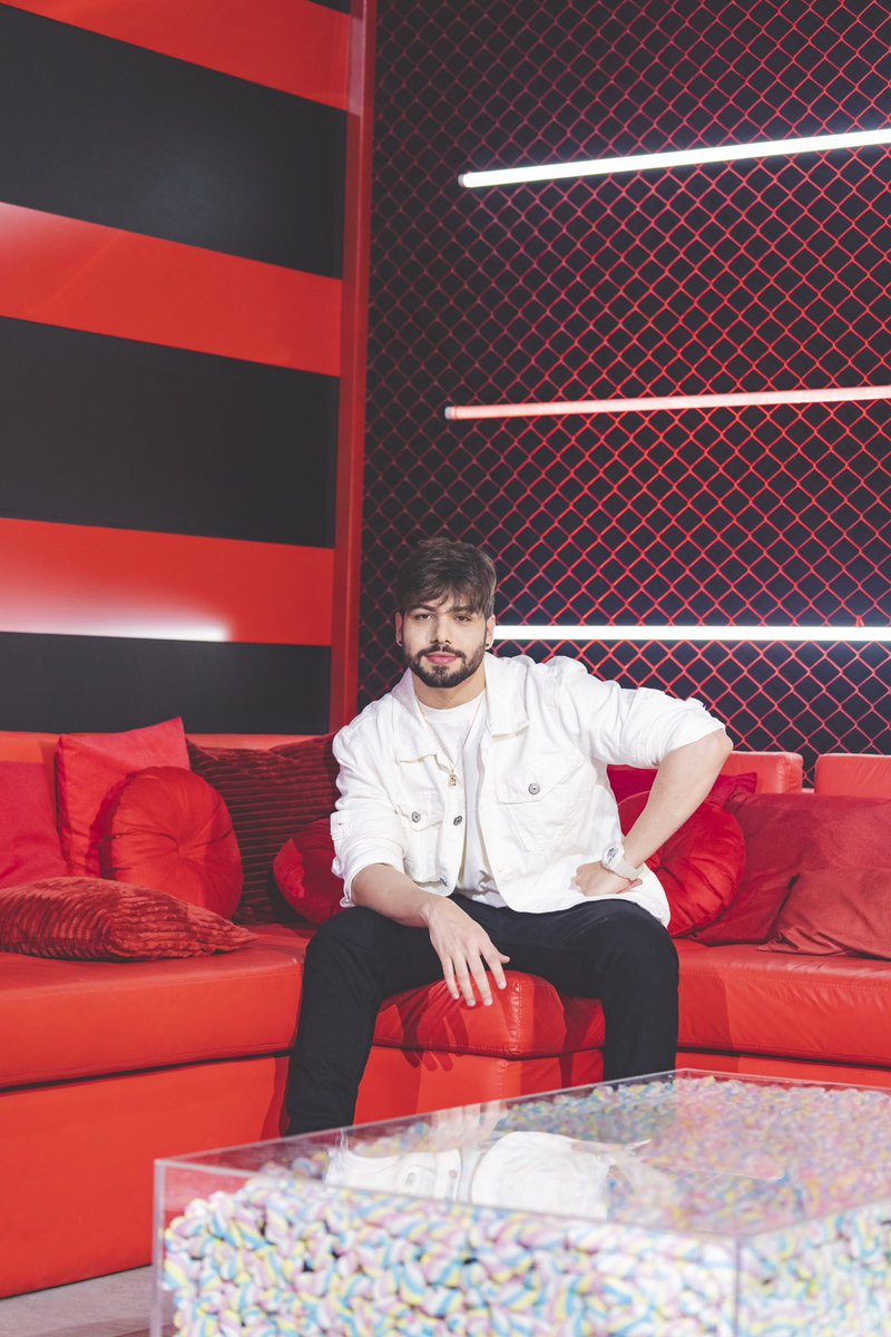 hoje é aniversário do <a href="/t3ddyyyyy/">T3ddy</a> 🥳 parabéns pro 🐻 mais fofo dessa internet! 
#18taodot3ddy