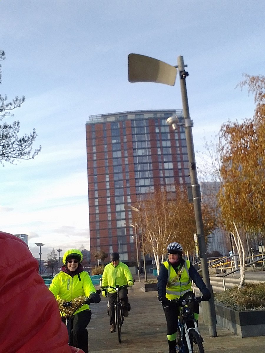 CyclingMoston's tweet photo. Well done to the toughest folk @CyclingMoston for braving the cold weather and joining our #Christmasride to @MediaCityUK today. Merry Christmas and a Happy New Year to all! ๐๐งโ๐๐ฒ https://t.co/1dPWvTn6lH