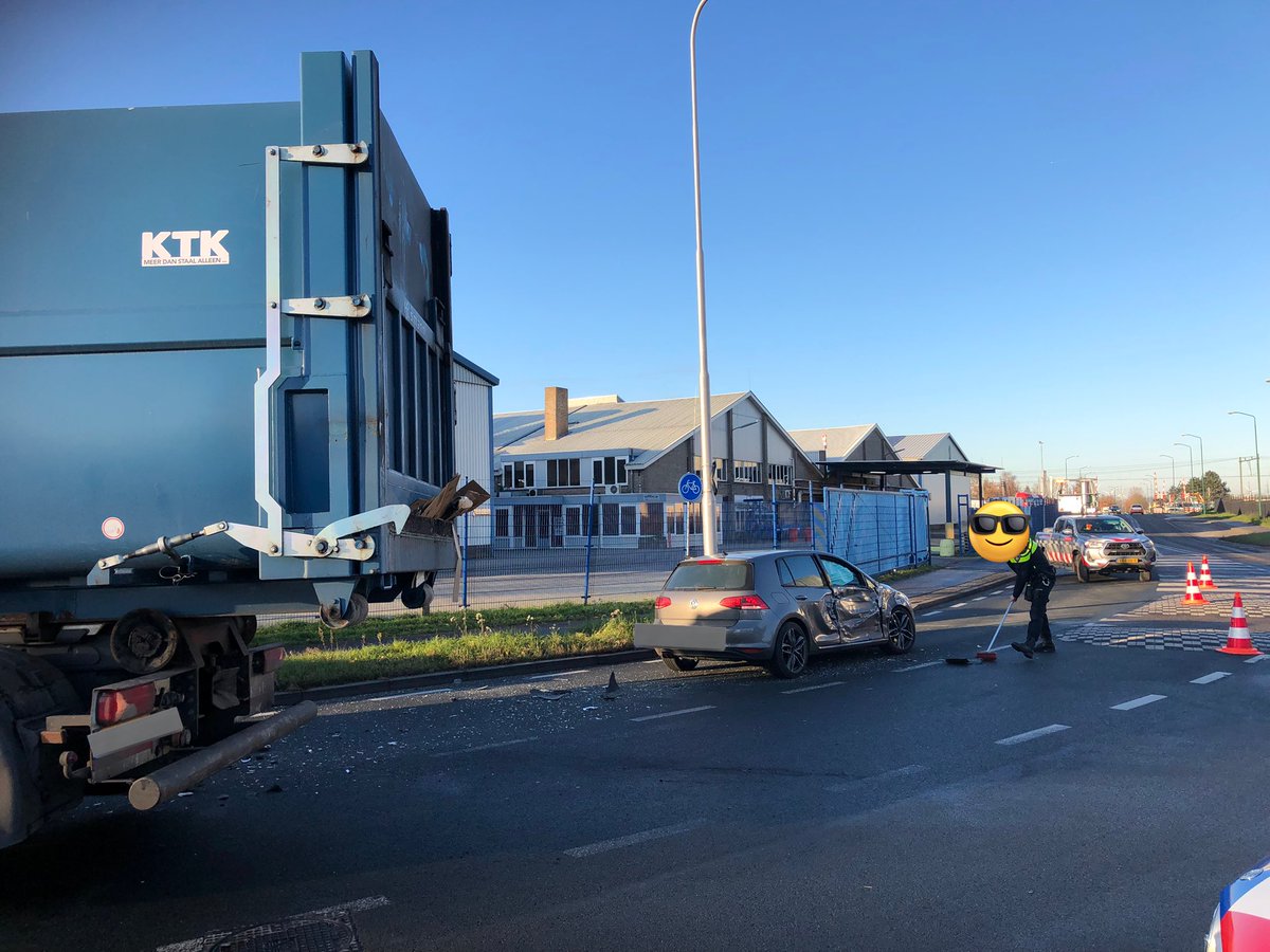 WIS_Sven's tweet photo. IVM een ongeval 🚗 🚛 is de #N640 hmp 13,3 @vosdonk gestremd. ❌ https://t.co/udXckytYWZ