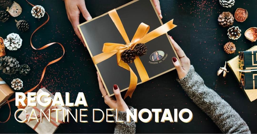 Un regalo esclusivo per il tuo Natale con Cantine del Notaio. 🎄

🎁 Attenzione ai particolari, qualità, gusto ed eleganza per rendere uniche le feste dei tuoi cari perchè con noi l'armonia sarà protagonista delle tue feste!

Scopri lo Speciale Natale su shop.cantinedelnotaio.it/categoria-prod…