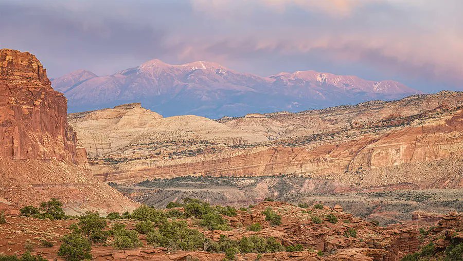 joancarroll's tweet photo. Panorama Point Sunset Capitol Reef National Park Utah III! https://t.co/hprkHBGv27 #capitolreef #nationalpark #Panorama #panoramapoint #landscapephotography #mountains #southwest #southwestern @joancarroll https://t.co/oPFq7wYtYC