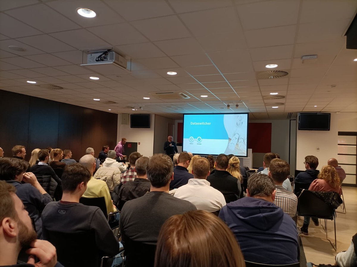 Data_switcher's tweet photo. @andygbailey 
sharing Dataswitcher's successes this year with the rest of our @rsultnl Group family at PSV Eindhoven!

Next to Antwerp for our year end celebrations 🎉 https://t.co/zurn6ZqO0l