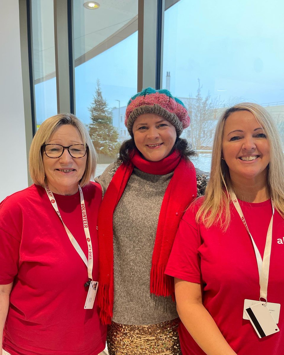 alspalsmk's tweet photo. Wow what a festive week our 100 afternoon teas have been amazing and thanks again to Natures Larder for making this happen 

Sadly the wonderful Zoë Curlett - Soprano was unable to sing due to restrictions hopefully soon 
#cancersupportmk #cancerpatient #afternoontea #cancer https://t.co/1m4Xv4rl1U