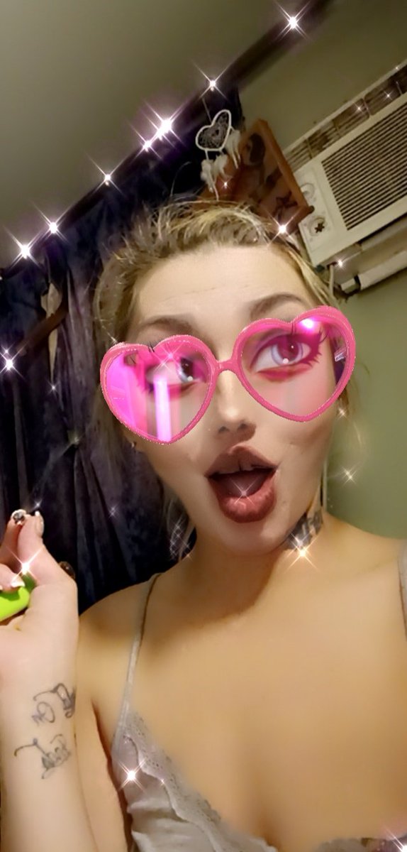 theprettystpink's tweet photo. Y'all have me in The TOP 9.4% ON #onlyfans !!! Thank you π #iluvmyfans #WinterSets #otw #pretty #prettysaintpink #onlyfansgirl https://t.co/8ki7gxwfwM