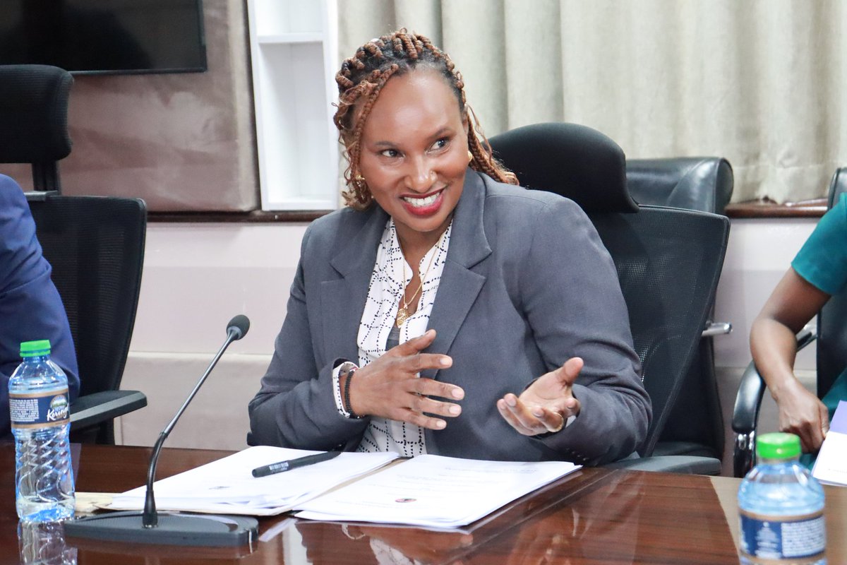 KenyasOmbudsman's tweet photo. The Commission on Administrative Justice led by the Commission Chairperson Hon. Florence Kajuju, Commission Vice-chairperson Mr. Washington Sati and the Access to Information Commissioner Lucy Ndungu https://t.co/rLWFrLlA1Z