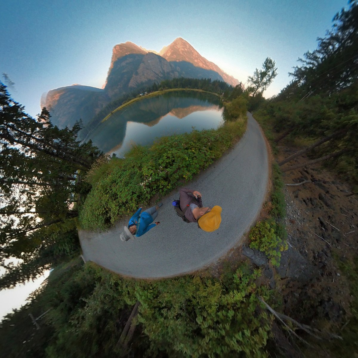 SouthernMinnGuy's tweet photo. Stehekin Valley (Chelan County, Wash., USA; traditional territory of the Chelan, Yakama, Okanagan, Colville, Cayuse, Umatilla and Walla Walla nations) ~ Original 360° pics @ https://t.co/d1z7oqbQbi #tinyplanet #VisitWA #ExploreWA #TruetoNature #Stehekin #LakeChelan https://t.co/4yMQDUEBFP