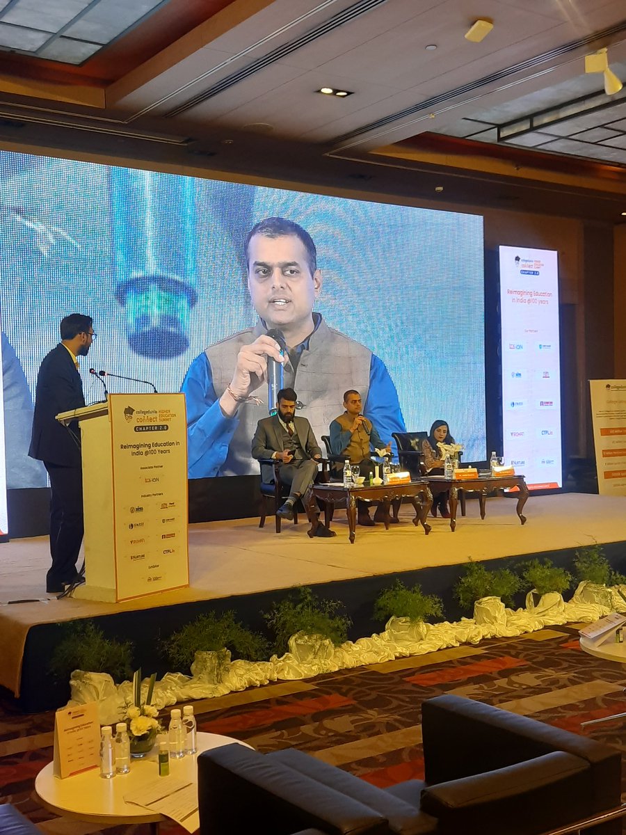 college_dunia's tweet photo. Last but not the least, our panel discussions ended with the great personalities who shed light on the topic 'Are we creating civil servants of tomorrow?'

Ms. Ira Singhal,IAS
Mr. Sachin Sharma,IPS 
Mr. Bhupesh Chaudhary,IAS @bhupesh_ch

#CDConnectDelhi 
#CollegeduniaConnect https://t.co/UlM3JExMyX